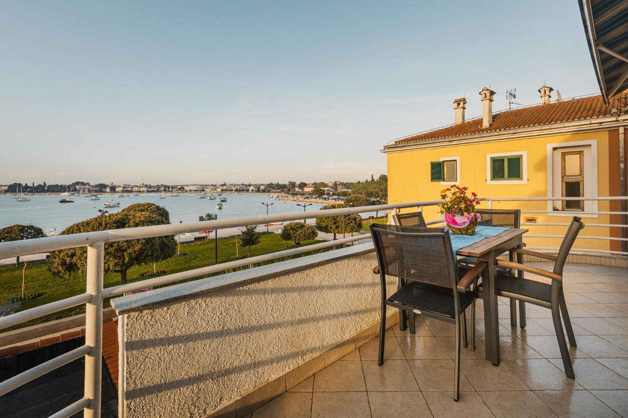 Bluemarine Apartment Umag Bagian luar foto