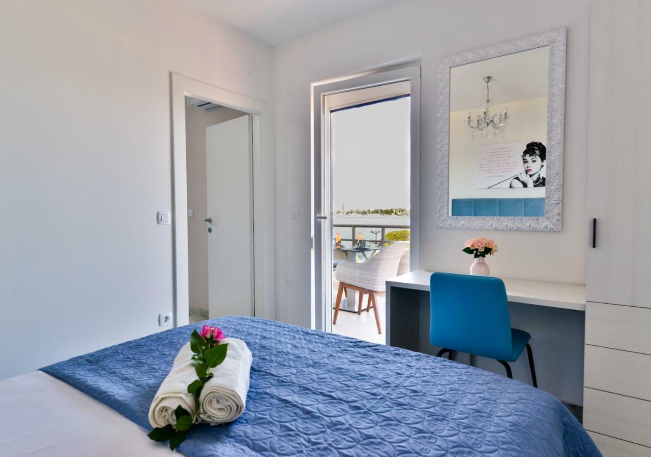 Bluemarine Apartment Umag Bagian luar foto