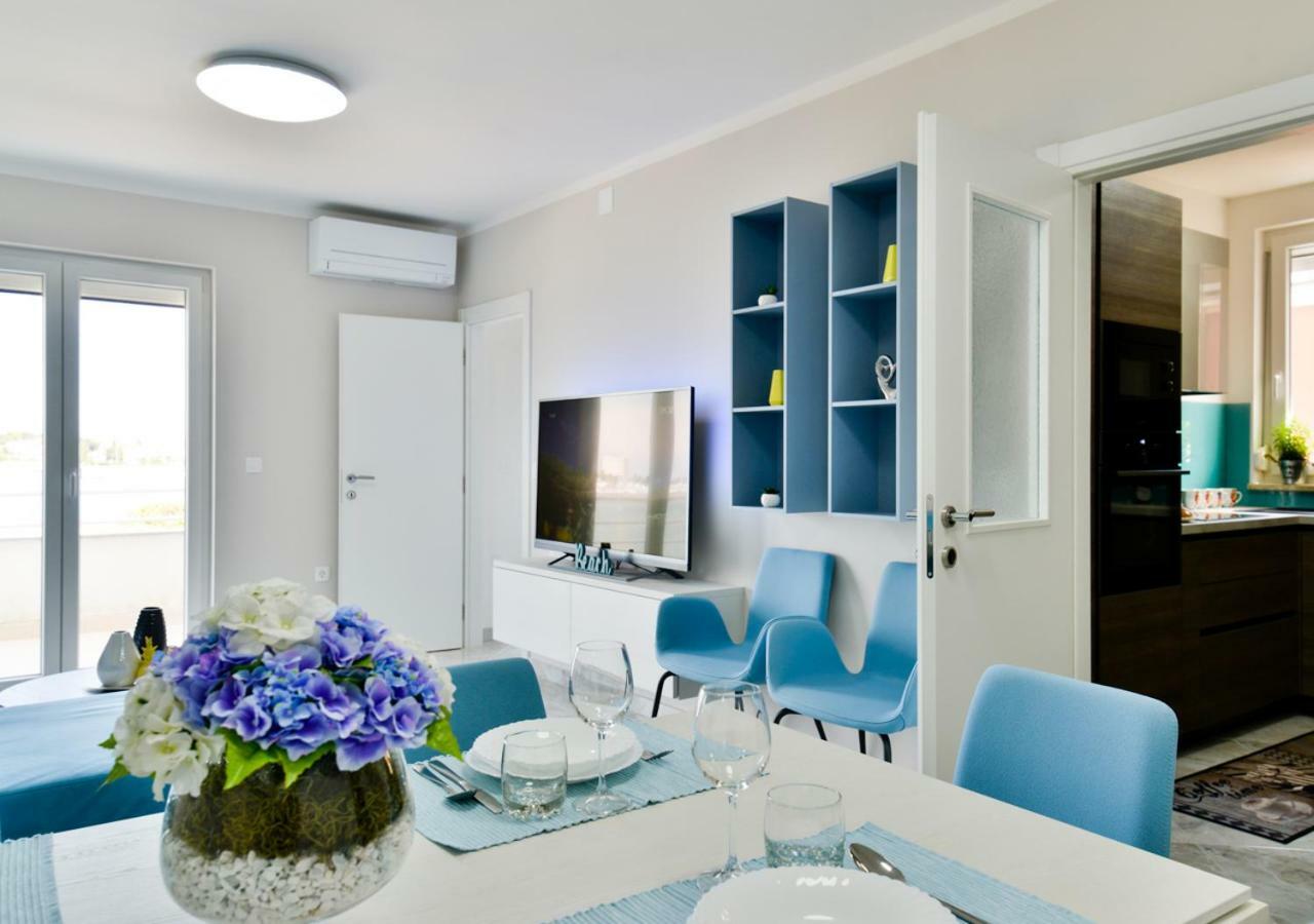 Bluemarine Apartment Umag Bagian luar foto
